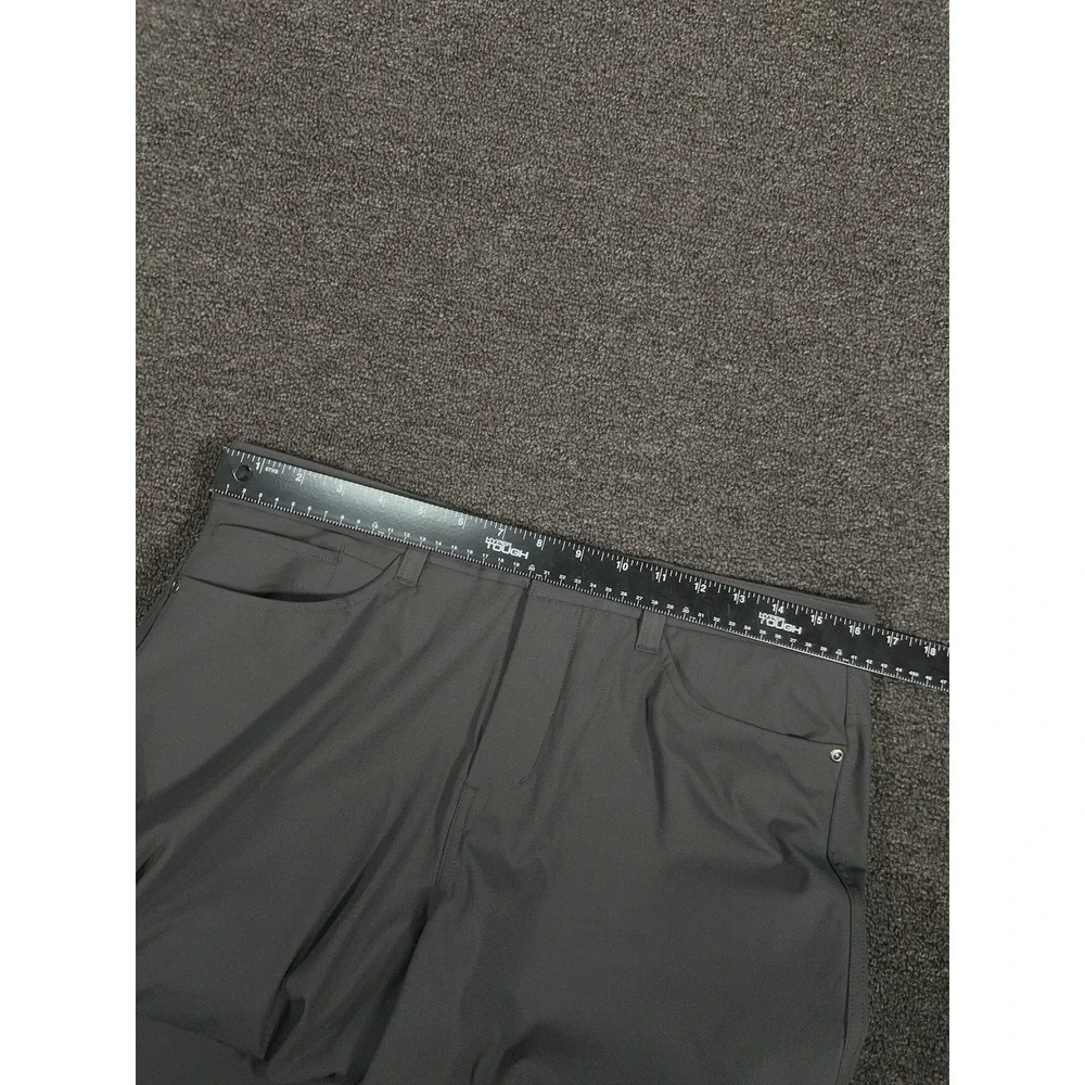 Quince Everyday 5 Pocket Tech Pant Men's 32x30 Gray Classic Performance